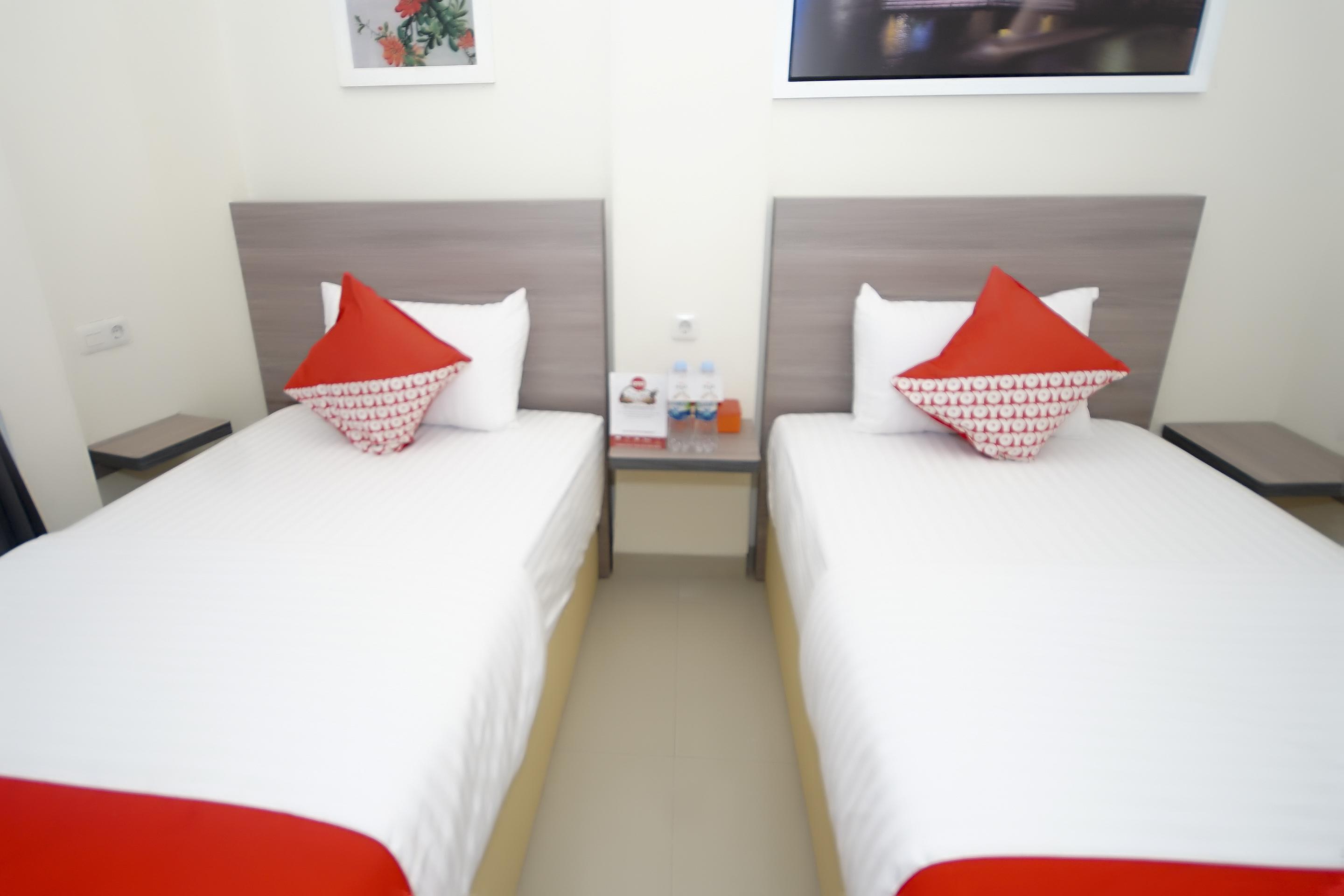 Oyo 251 The Maximus Inn Hotel Palembang Zewnętrze zdjęcie