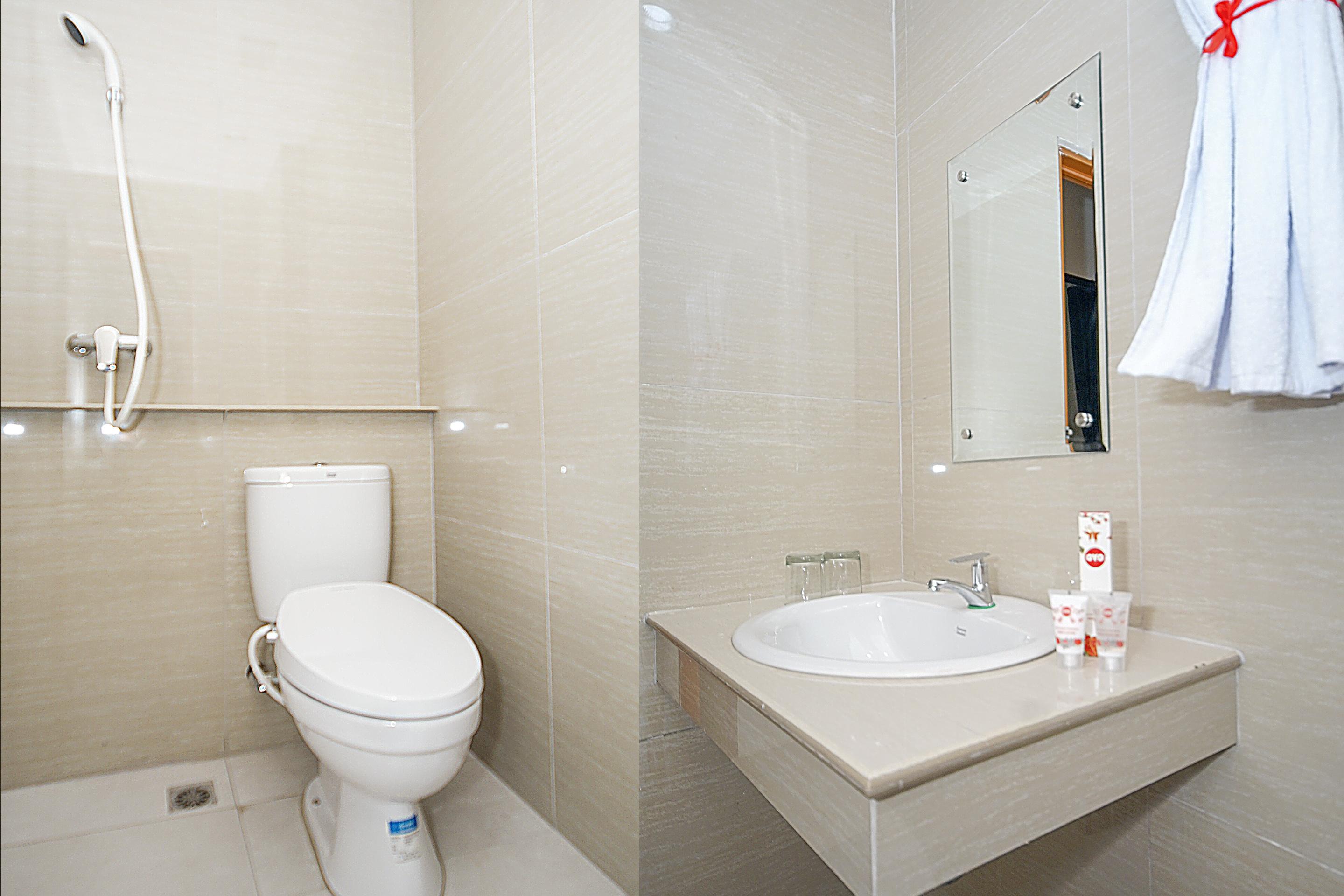 Oyo 251 The Maximus Inn Hotel Palembang Zewnętrze zdjęcie