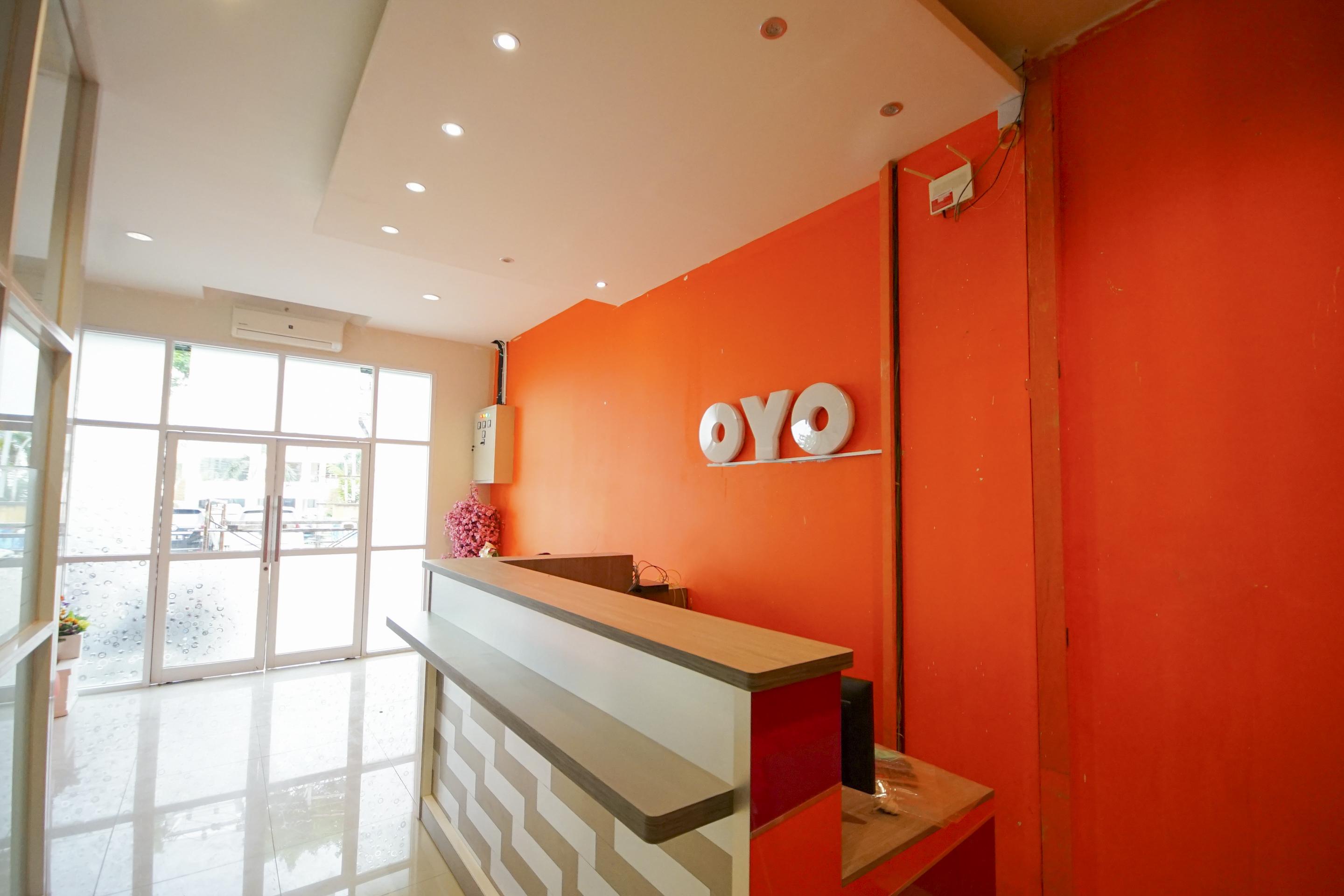 Oyo 251 The Maximus Inn Hotel Palembang Zewnętrze zdjęcie